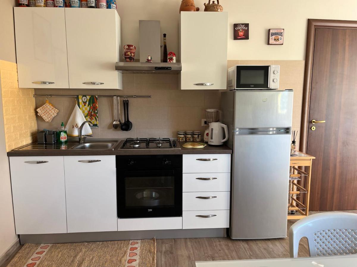 퓨메프레도 디 시실리아 Yellow House 아파트 외부 사진